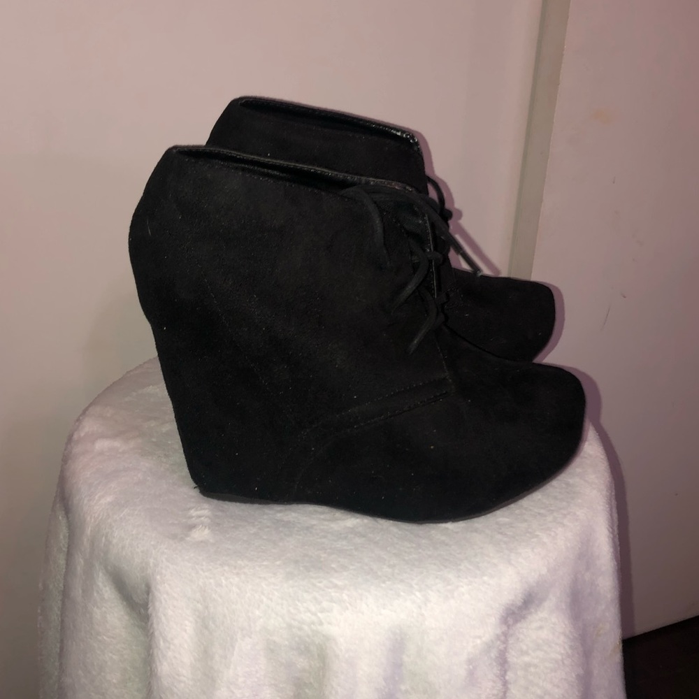 Wedge heel black booties
